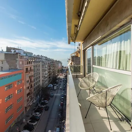 Houseloft Cityscape Bliss