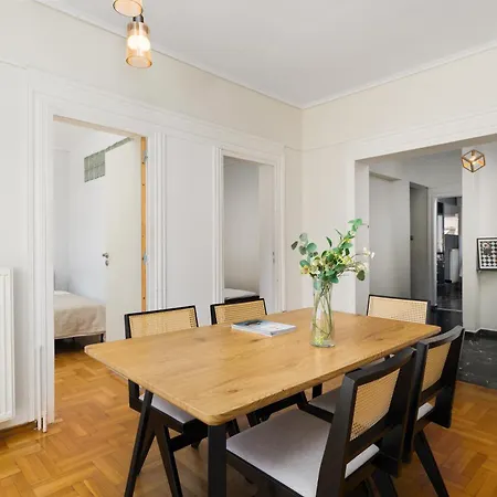 Houseloft Cityscape Bliss Apartment