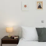 Houseloft Cityscape Bliss *