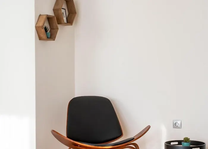 Houseloft Cityscape Bliss *