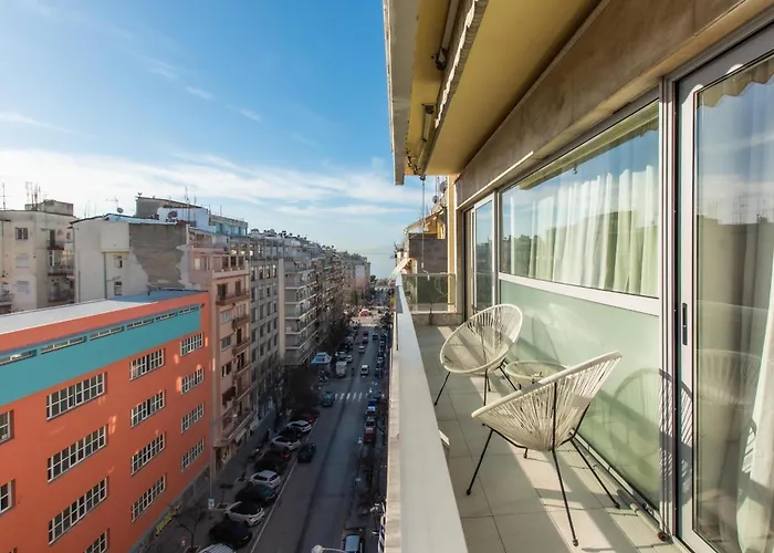 Houseloft Cityscape Bliss